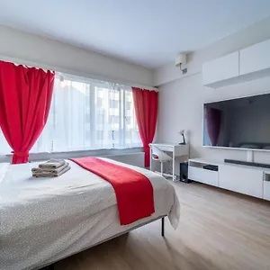  Apartment Luxury Studio In The Eu Area